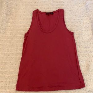 Theory tank size small